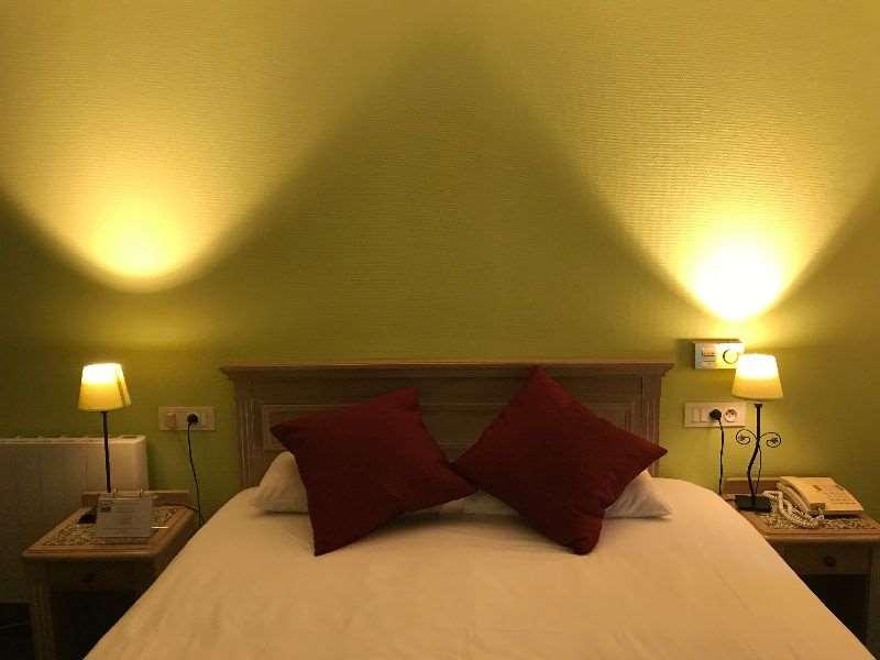 Brit Hotel Aux Sacres Reims, Centre Historique Cameră foto